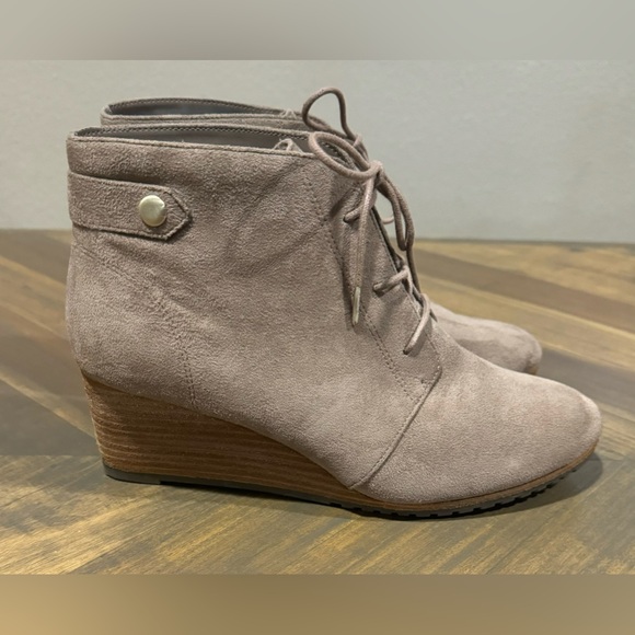 Dr. Scholl's Conquer Taupe Grey Wedge Ankle Boot Women's Sz 9.5M Be Energized - Picture 4 of 10